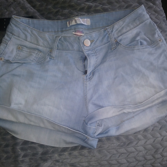 No Boundaries Pants - Shorts
